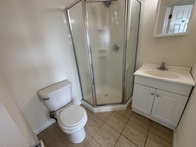 Photo - 1535 W Norris St Apartment Unit 2