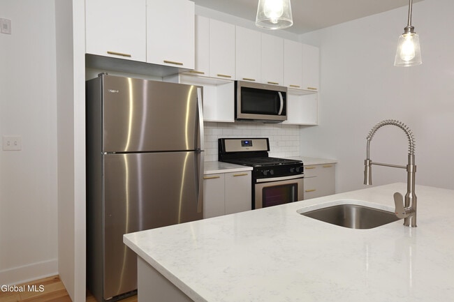 Photo - 308 Excelsior Ave Unit 406