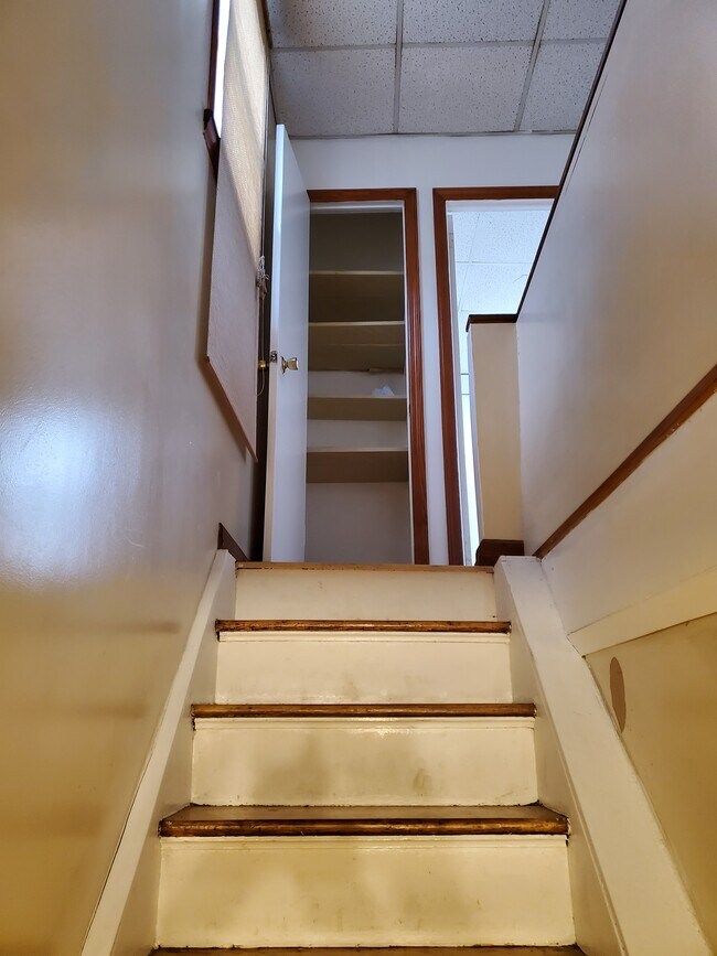 7837 64th Pl Unit Beautiful 1BR apartment