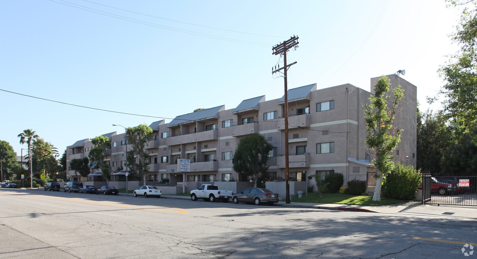 Mark I Apartments - Mark I Apartments