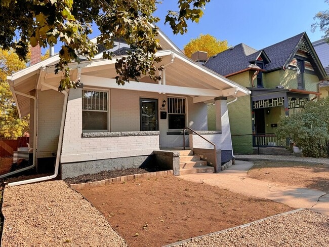 Photo - 3250 Meade St