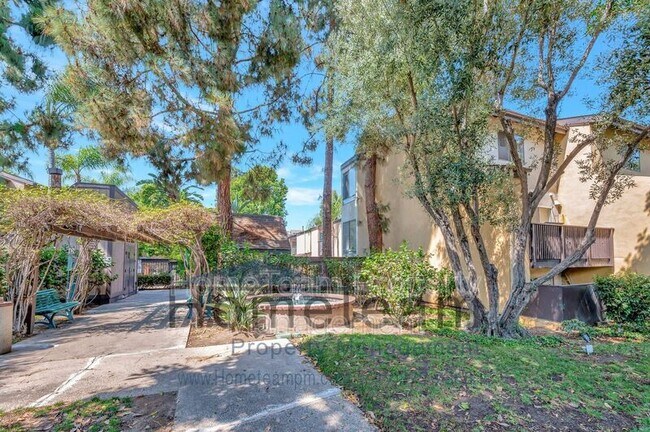 Photo - 7954 Mission Center Ct Unidad #B