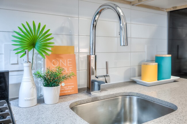 Brand New 1 Bedroom Apartment Available in Cabbagetown