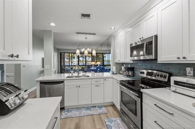 Photo - 6082 SE Landing Way Unit 7