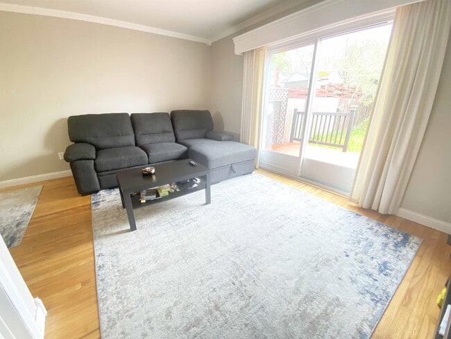 Photo - 1 Cumberland Crescent