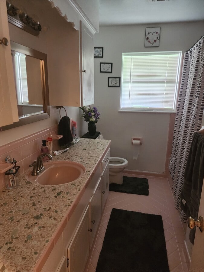Photo - 7903 Sharpview Dr