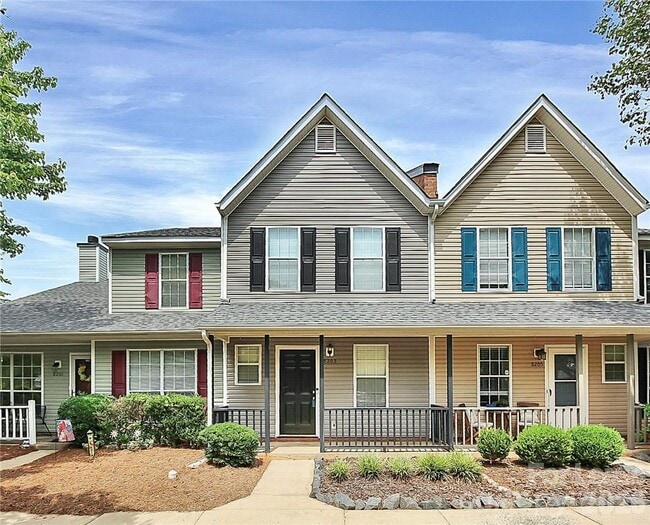 Building Photo - 8203 Golf Ridge Dr