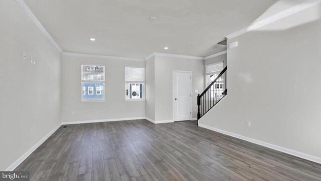 Photo - 5044 Silver Oak Dr