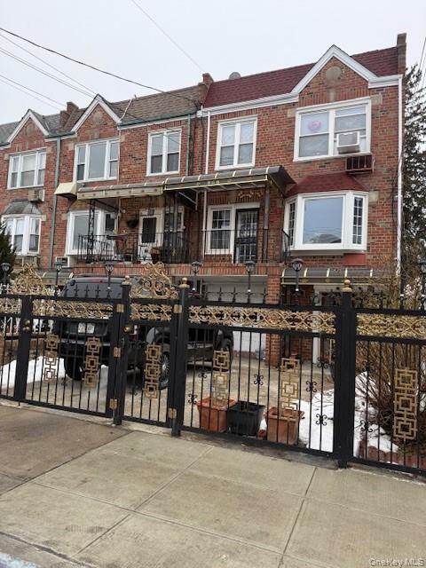 Photo - 868 E 95th St Unit 2