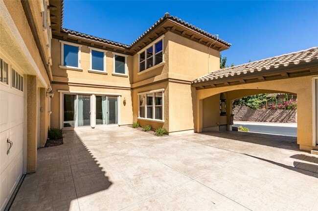 Photo - 2713 Cyrano St
