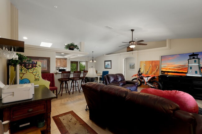 Photo - 1820 Ambas Dr