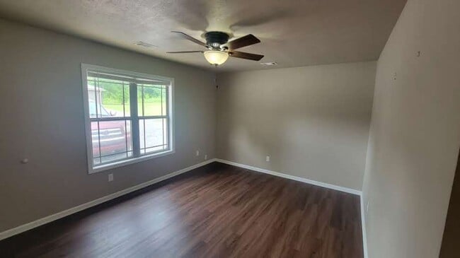 Photo - 3 Bedroom 1 Bath Apartment in Batesville Unit Apt C