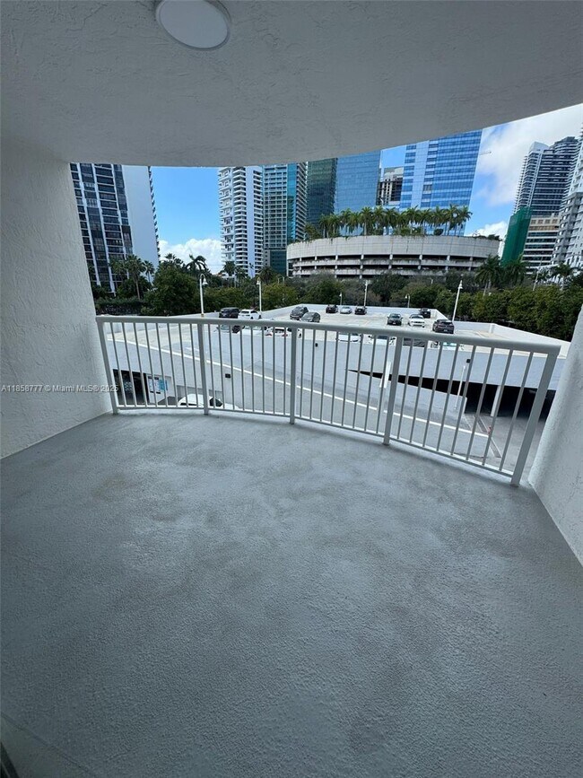 Photo - 1420 Brickell Bay Dr Unit 306D
