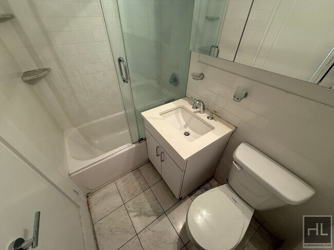 Photo - EAST 35 STREET Unit 8H