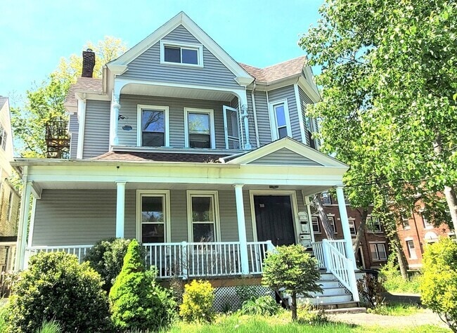Building Photo - 388 Whitney Ave Rental