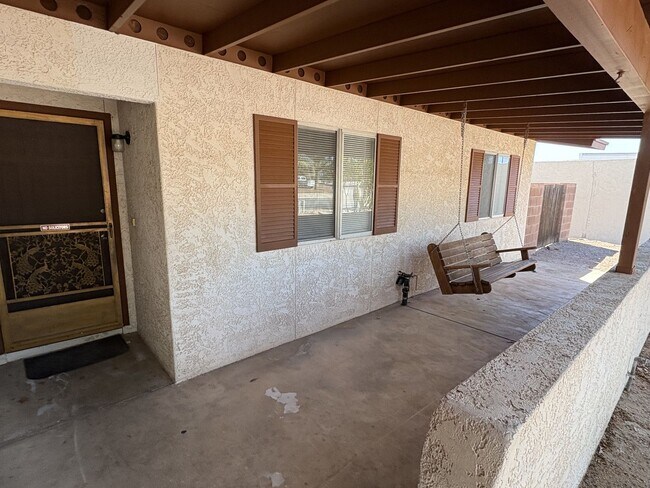 Photo - Move in ready privacy with pool near Ina &...