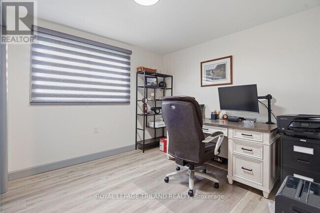 Photo - 27 Aldborough Ave
