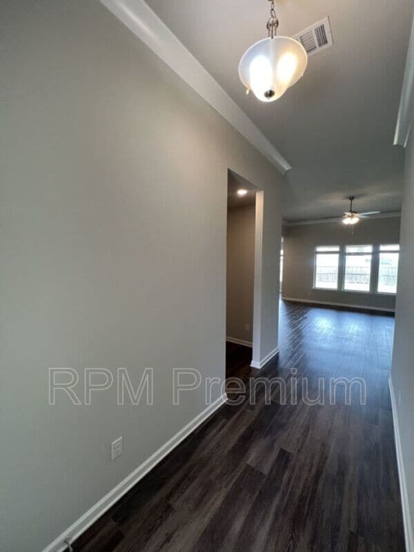 Photo - 2123 Westfield Ave