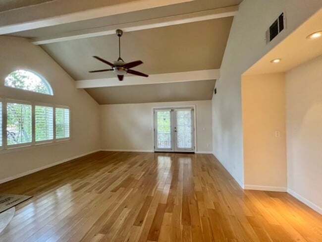 Photo - TENTATIVELY RENTED Custom Features, 3 Bedroom, 2 Bathroom, Napa Home