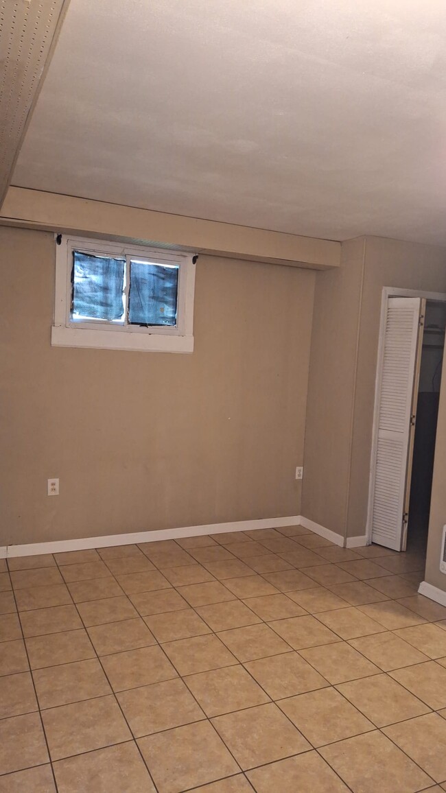 Photo - 733 W 5th St Unit Studio Apt