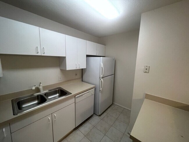 Photo - 1860 Long Iron Dr