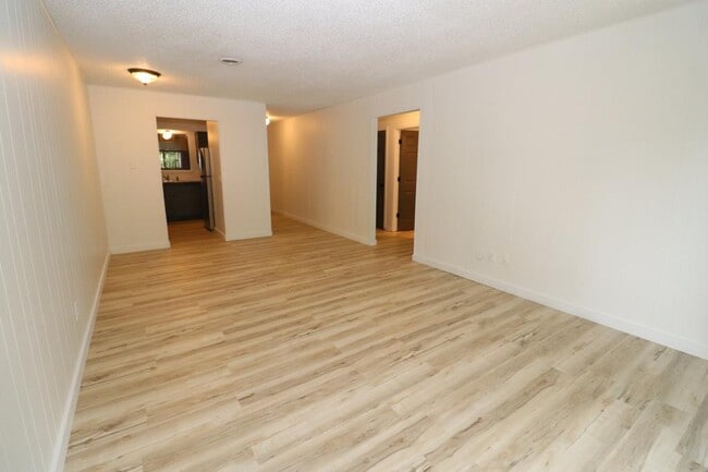 Photo - 1221 S Park Ave