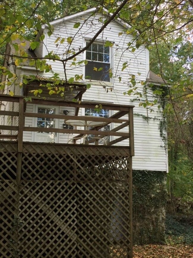 Photo - 1916 Sulgrave Ave Unit 1st Floor