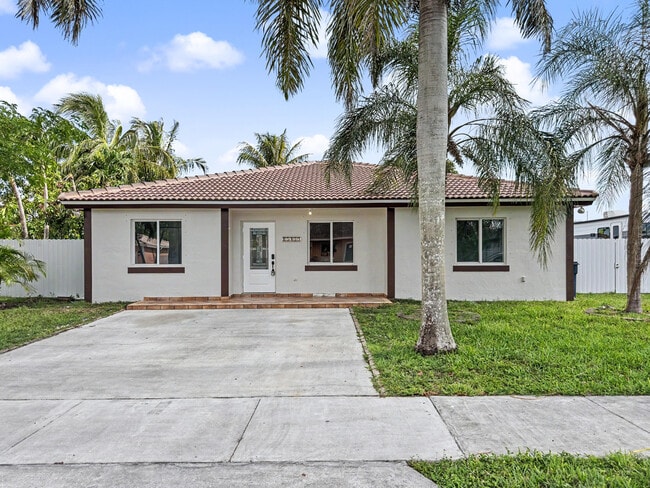 Building Photo - 13435 SW 257th Terrace