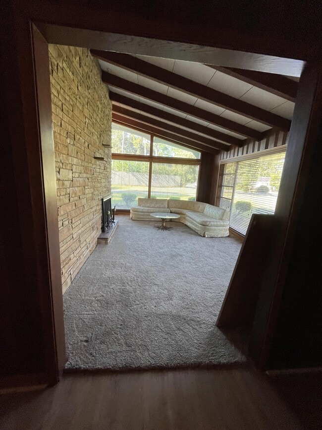 Photo - 1810 Valley Rd