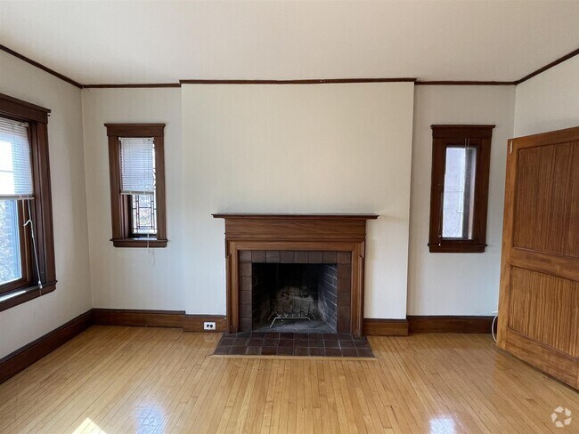 Building Photo - 10 Humboldt St Unit 2 Rental