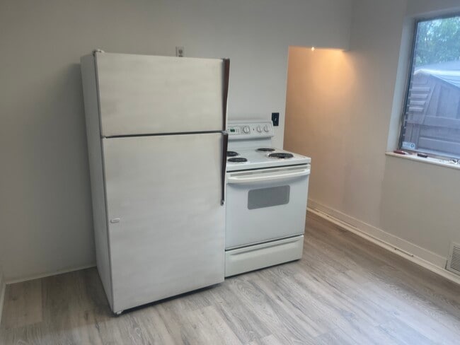 245 E 7390 S
