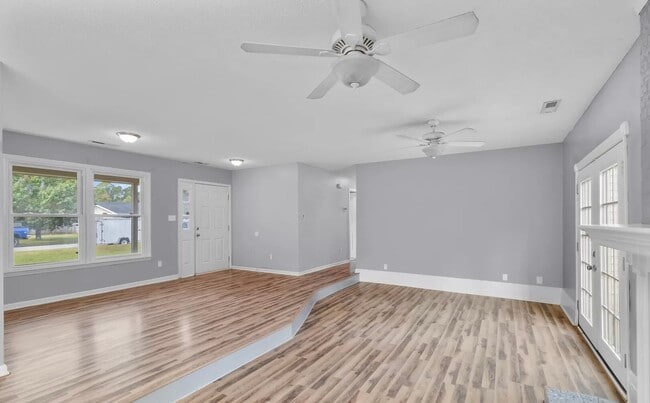 Photo - 2456 Saddleridge Dr