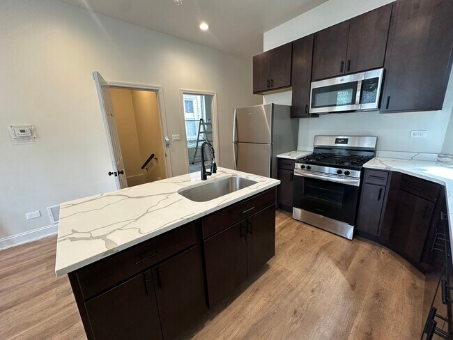 Photo - 6613 S Vernon Ave