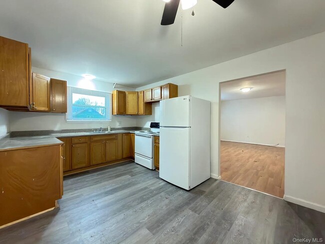 Photo - 18 Bedford Ave