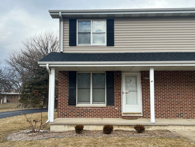 Photo - 111 Colonial Pkwy Townhome