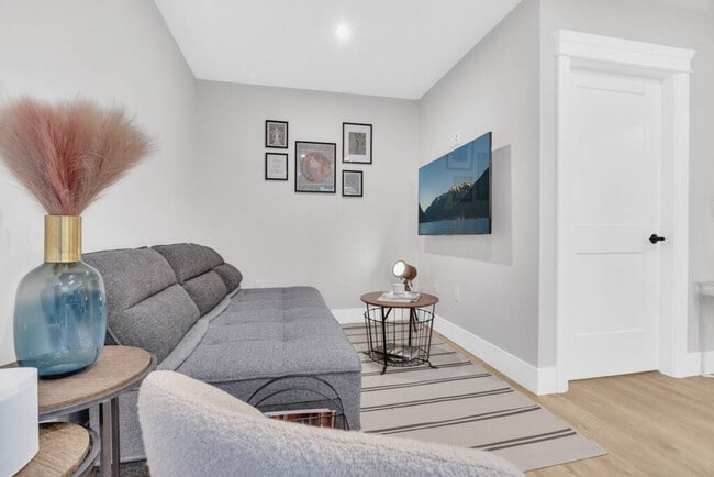 Building Photo - 2145 W 32nd Ave Unit ID1051785P