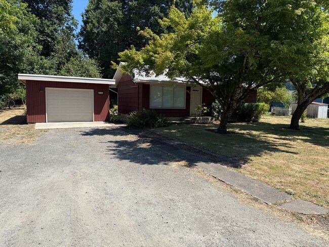 Photo - Updated 2-bedroom duplex in Thurston!