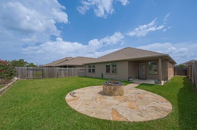 Photo - 3923 Hawaiian Court Dr