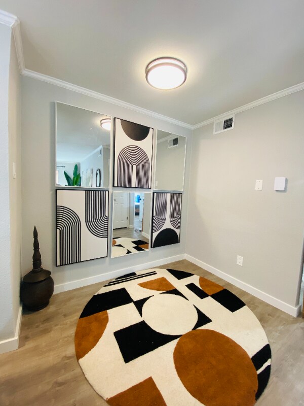 Photo - 8175 Meadow Rd