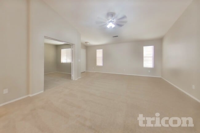Photo - 8520 W Sonora St