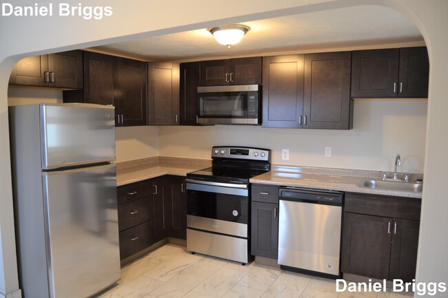 Photo - 127 Lanark Rd Condo Unit 3