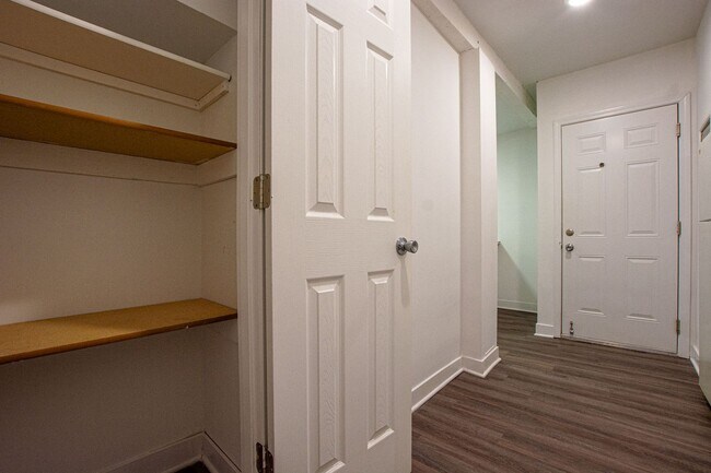 Photo - 2415 E Street Unidad #1