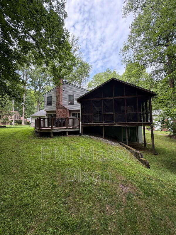 Photo - 4035 Huckleberry Row