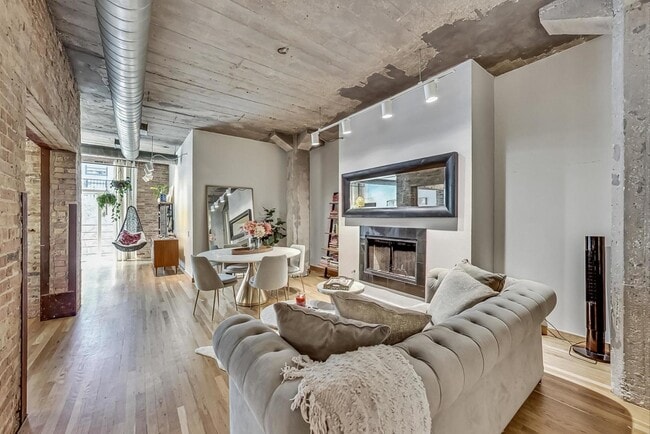 Photo - 110 N Peoria St Unit 307