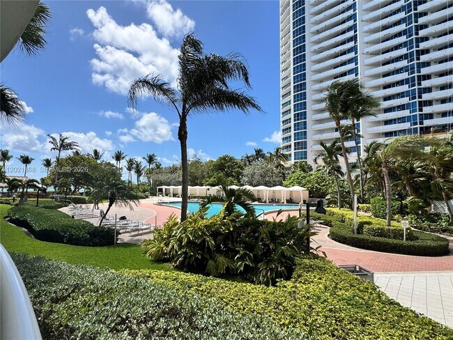 Building Photo - 3001 S Ocean Dr Unit 119