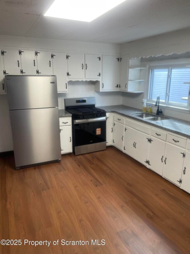 Photo - 2301 Boulevard Ave