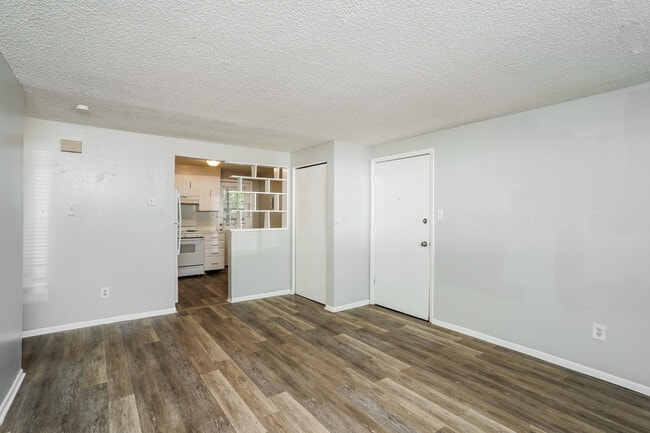 330 Vehr Dr