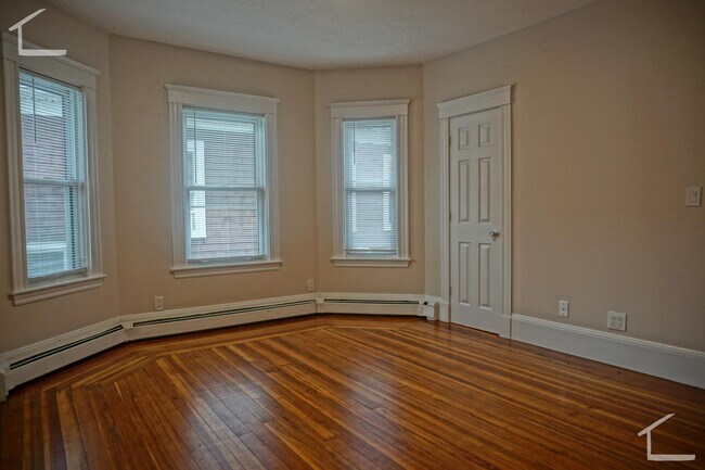 12 Chester St Unit 1