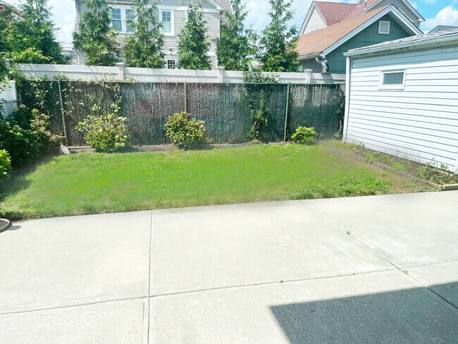 Photo - 36 2nd Ave Unit A