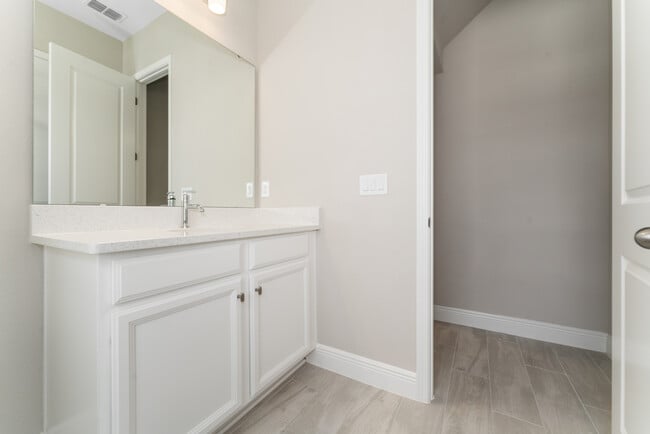 Photo - 13254 McMillan Dr
